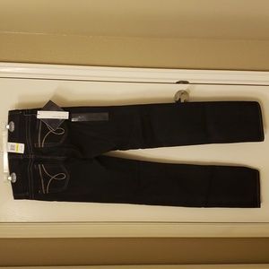 NWT Calvin Klein Ladies Skinny Slim Fit Lowrise Black Denim Jeans Size 2 x 33